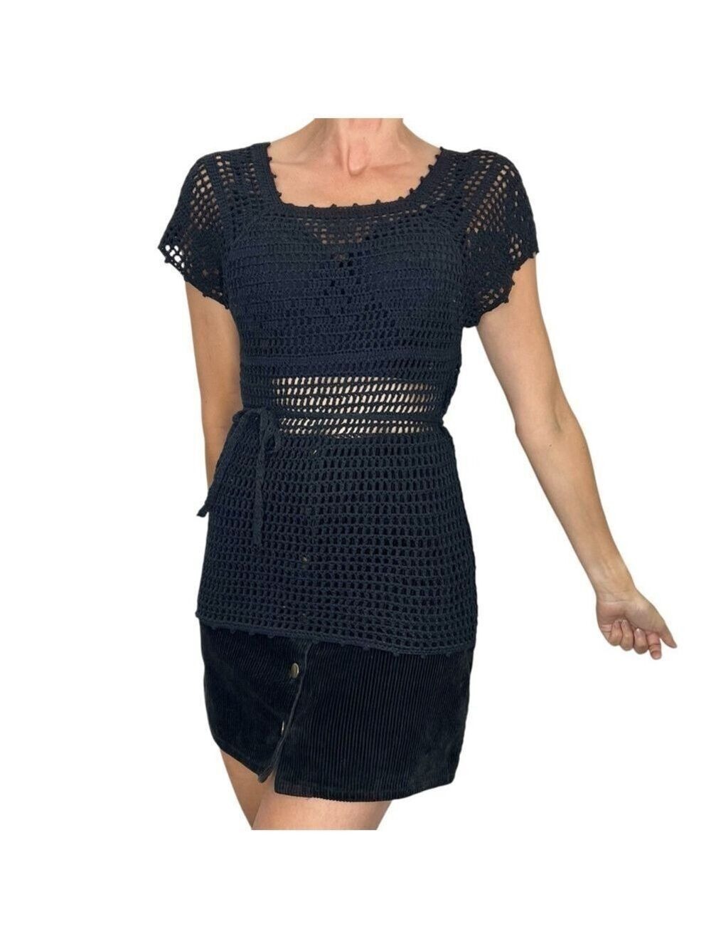Vintage 70s The Bay black wool blend mesh belted short sleeve knit top sweater L